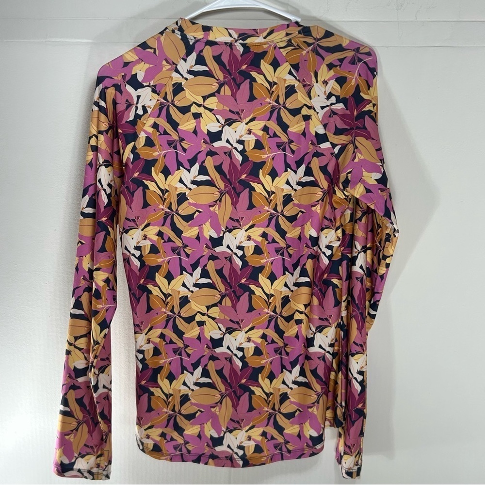 The American Outdoorsman For Women Vibrant Leaf Pattern Long Sleeve Top Size M - Picture 2 of 13